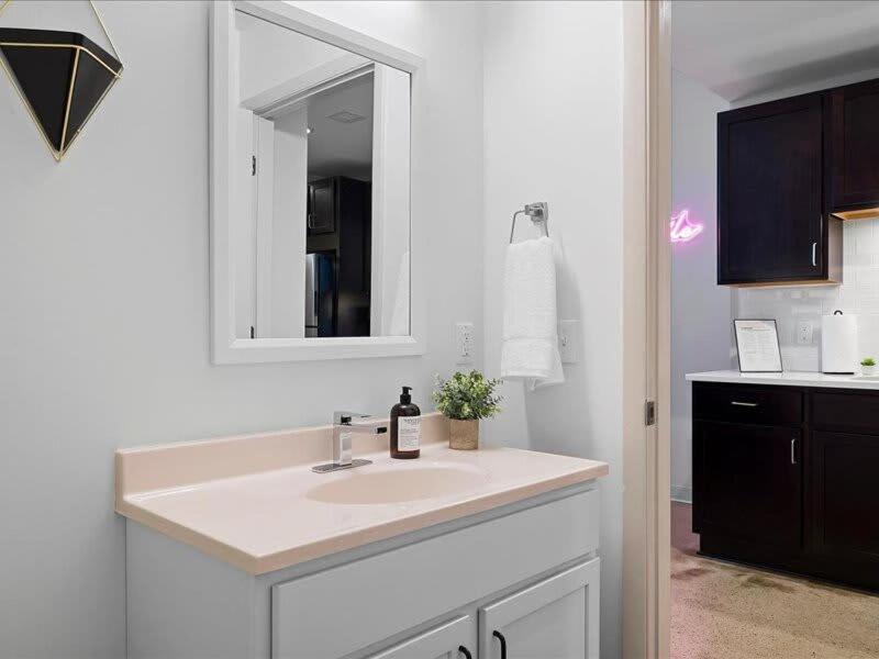 Cozysuites Historic 1Br, Downtown Pittsburgh Eksteriør billede